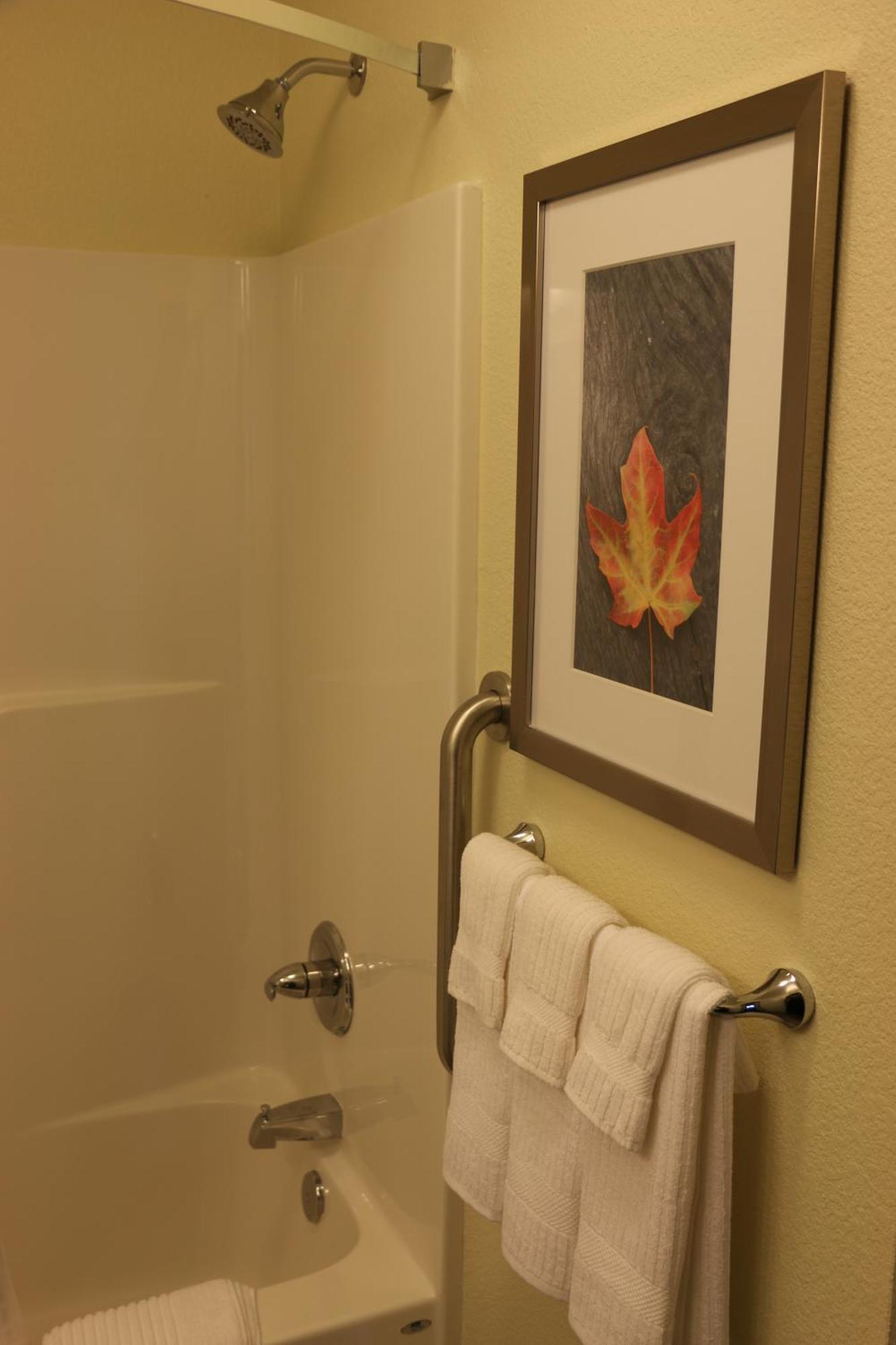 Candlewood Suites Bloomington By Ihg Bagian luar foto