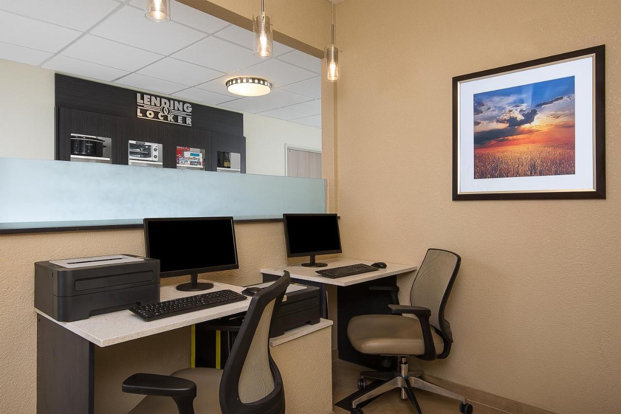 Candlewood Suites Bloomington By Ihg Bagian luar foto