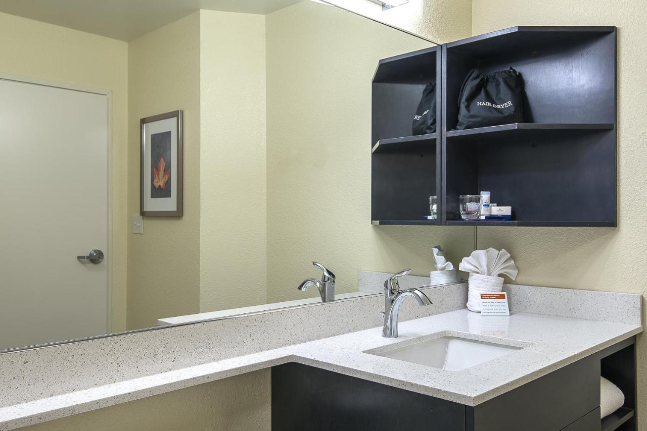 Candlewood Suites Bloomington By Ihg Bagian luar foto