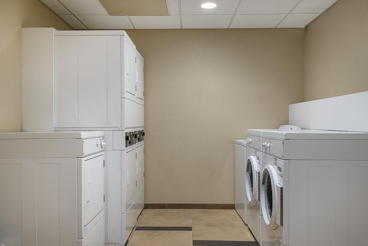 Candlewood Suites Bloomington By Ihg Bagian luar foto